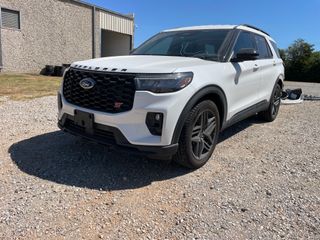 2026 Ford Explorer ST - Exterior Front Left Corner Image